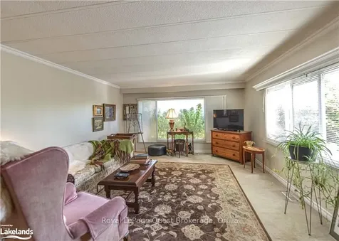 4 Muir Drive Oro-medonte ON L3V 6H1