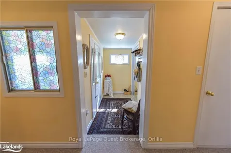4 Muir Drive Oro-medonte ON L3V 6H1