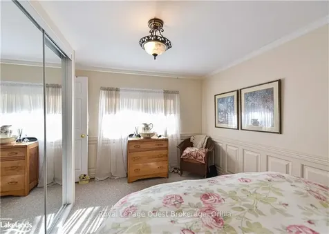 4 Muir Drive Oro-medonte ON L3V 6H1