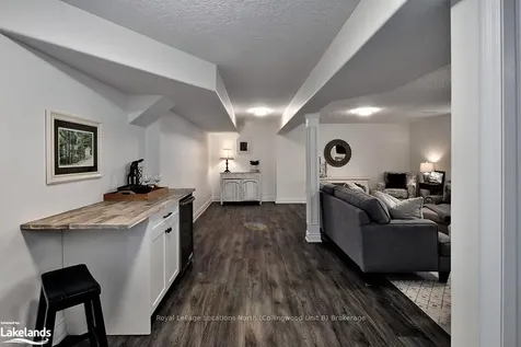 51 Clark Street Collingwood ON L9Y 0H8