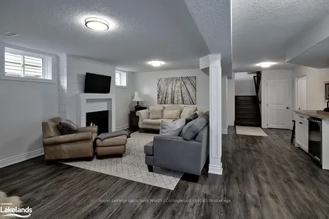 51 Clark Street Collingwood ON L9Y 0H8