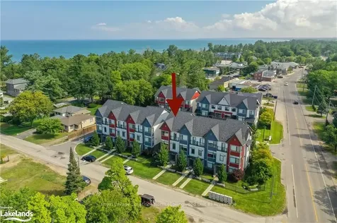 8 Bremont Way Wasaga Beach ON L9Z 2H3