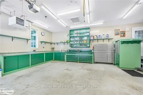 1640 Golf Link Road Midland ON L4R 5K2
