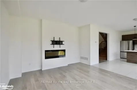 32 Simona Avenue Wasaga Beach ON L9Z 0L4