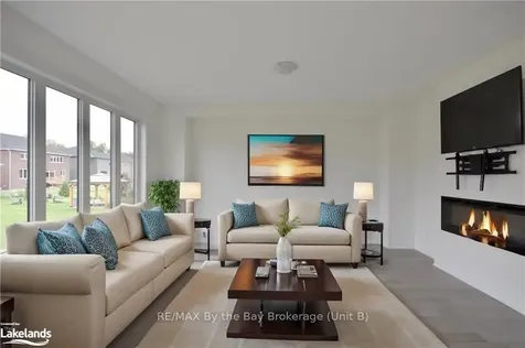 32 Simona Avenue Wasaga Beach ON L9Z 0L4