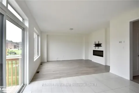 32 Simona Avenue Wasaga Beach ON L9Z 0L4