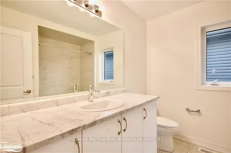 32 Simona Avenue Wasaga Beach ON L9Z 0L4