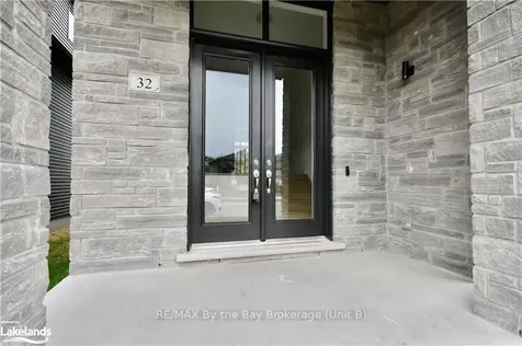 32 Simona Avenue Wasaga Beach ON L9Z 0L4