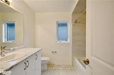 32 Simona Avenue Wasaga Beach ON L9Z 0L4