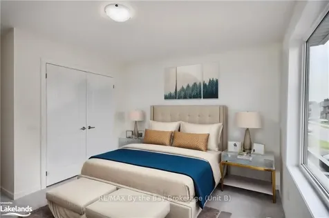 32 Simona Avenue Wasaga Beach ON L9Z 0L4
