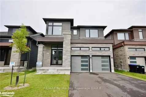 32 Simona Avenue Wasaga Beach ON L9Z 0L4