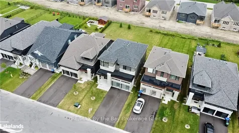 32 Simona Avenue Wasaga Beach ON L9Z 0L4