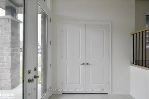 32 Simona Avenue Wasaga Beach ON L9Z 0L4