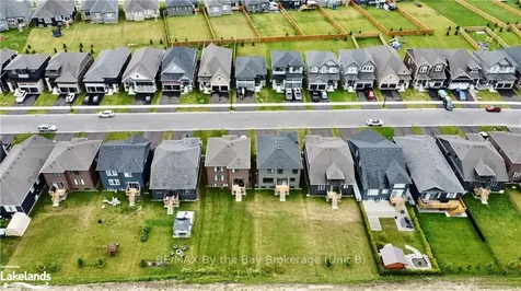 32 Simona Avenue Wasaga Beach ON L9Z 0L4