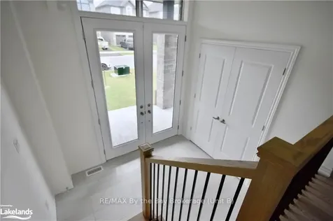 32 Simona Avenue Wasaga Beach ON L9Z 0L4