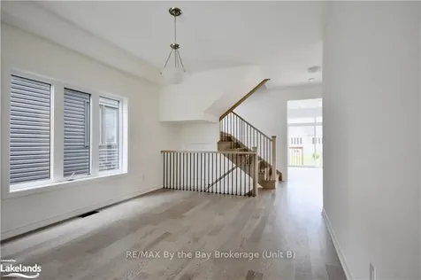 32 Simona Avenue Wasaga Beach ON L9Z 0L4