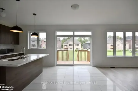32 Simona Avenue Wasaga Beach ON L9Z 0L4