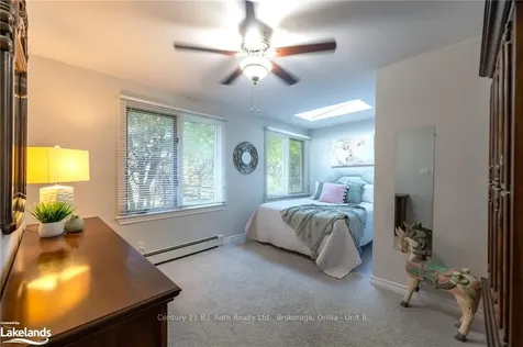317 Mary Street Orillia ON L3V 3E9