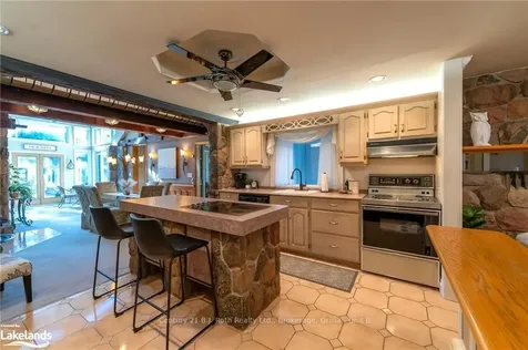 317 Mary Street Orillia ON L3V 3E9