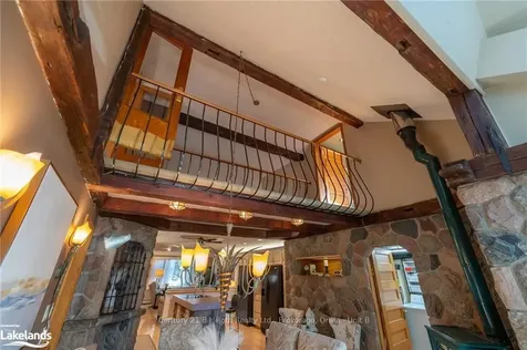 317 Mary Street Orillia ON L3V 3E9