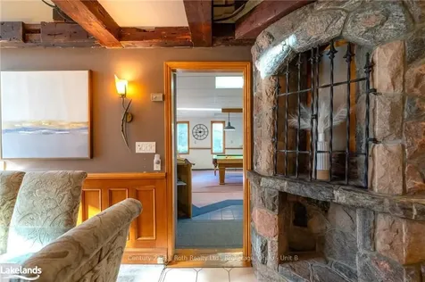 317 Mary Street Orillia ON L3V 3E9