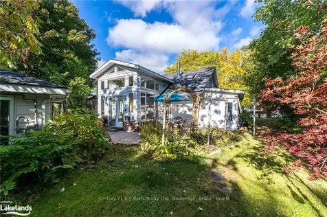 317 Mary Street Orillia ON L3V 3E9
