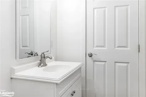 121 Birch Street Collingwood ON L9Y 2V4
