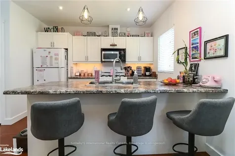 121 Birch Street Collingwood ON L9Y 2V4