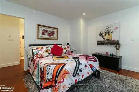 121 Birch Street Collingwood ON L9Y 2V4