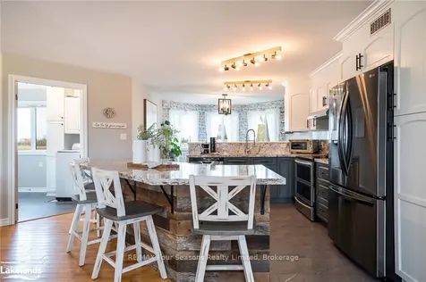 1913 Fairgrounds Road N Clearview ON L0M 1S0