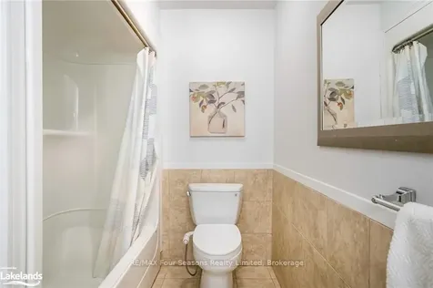 1913 Fairgrounds Road N Clearview ON L0M 1S0