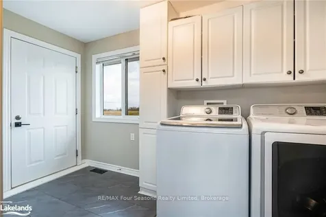 1913 Fairgrounds Road N Clearview ON L0M 1S0