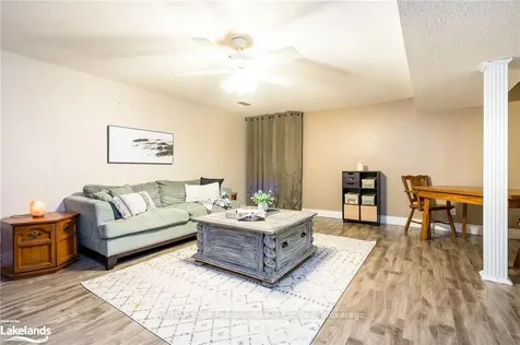 1913 Fairgrounds Road N Clearview ON L0M 1S0