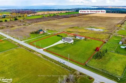 1913 Fairgrounds Road N Clearview ON L0M 1S0