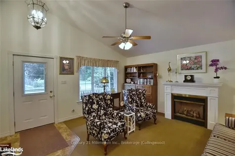 5 Shannon Court Collingwood ON L9Y 5N9