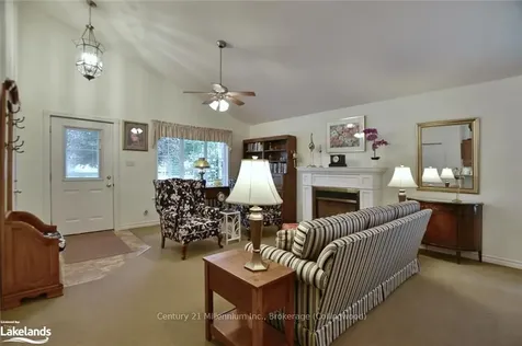 5 Shannon Court Collingwood ON L9Y 5N9