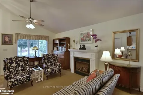 5 Shannon Court Collingwood ON L9Y 5N9