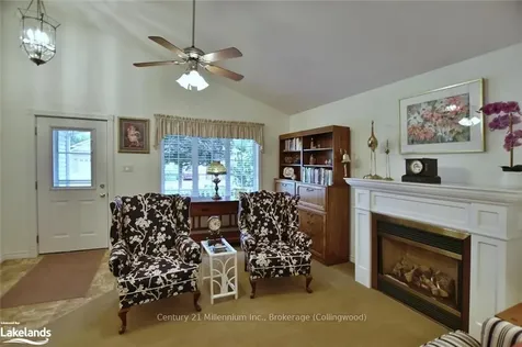 5 Shannon Court Collingwood ON L9Y 5N9