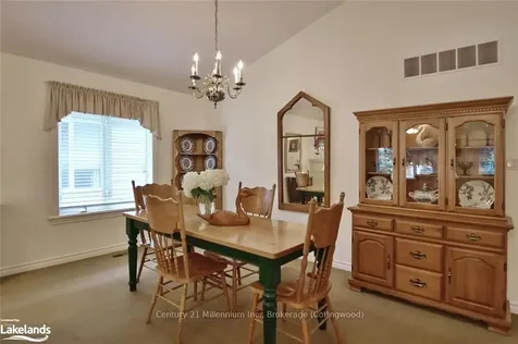 5 Shannon Court Collingwood ON L9Y 5N9