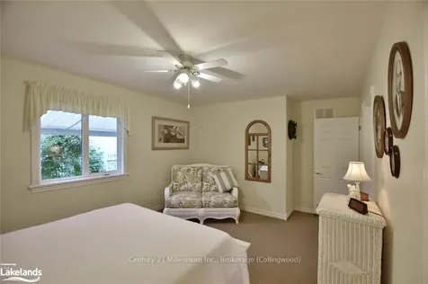 5 Shannon Court Collingwood ON L9Y 5N9