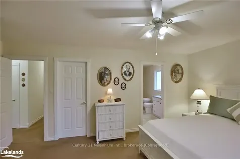 5 Shannon Court Collingwood ON L9Y 5N9
