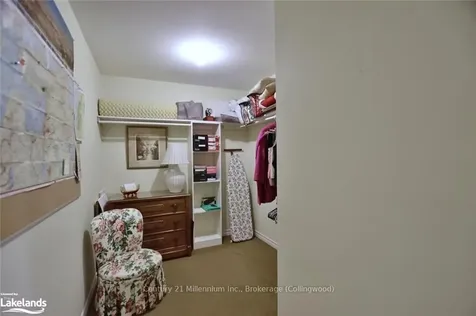 5 Shannon Court Collingwood ON L9Y 5N9