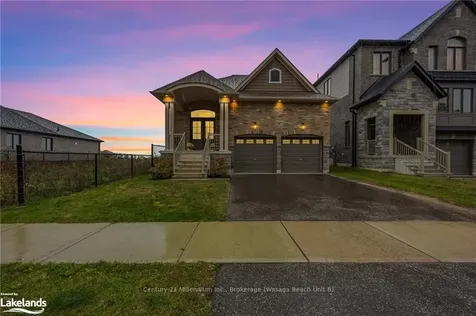 28 Atlantis Drive Orillia ON L3V 8L4