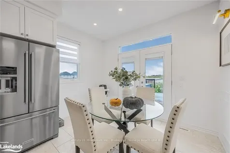 28 Atlantis Drive Orillia ON L3V 8L4