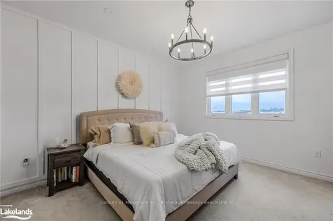 28 Atlantis Drive Orillia ON L3V 8L4