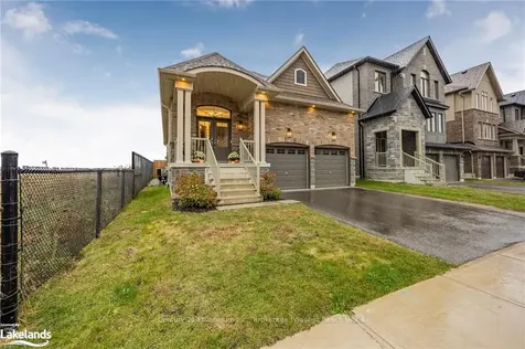 28 Atlantis Drive Orillia ON L3V 8L4