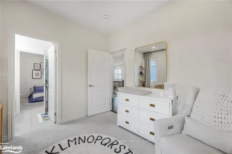 28 Atlantis Drive Orillia ON L3V 8L4