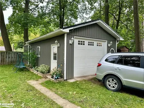 110 Melrose Avenue Wasaga Beach ON L9Z 2T1