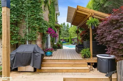 3 Burnside Court Collingwood ON L9Y 4R7