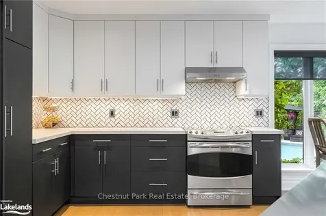 3 Burnside Court Collingwood ON L9Y 4R7